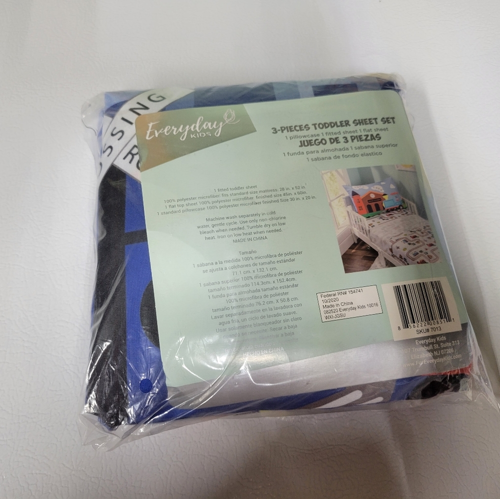 Train toddler sheet set